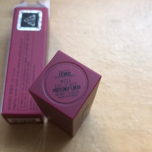 New 3CE Matte Lip Color #224 Delicate - Picture 7 of 7